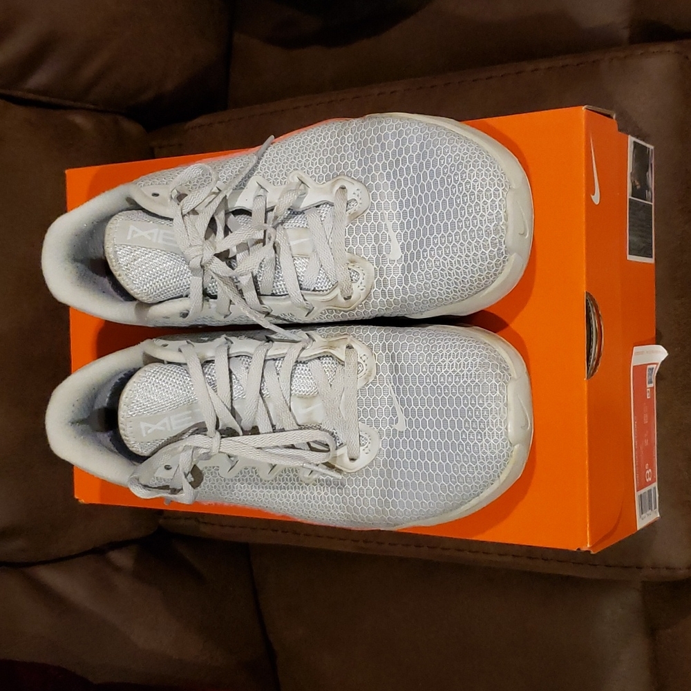 Nike Metcon 5 Gray/Pink 8.5